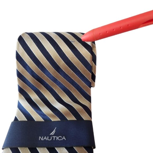 Nautica Silk Tie - Gold & Navy Stripe - NWT - Elegant Business or Wedding Look - Picture 2 of 9
